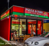 Pizza And Ribs On The Run - Tourism Noosa