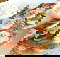 Poppy's On Bloom - Tourism Noosa