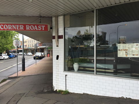The Corner Roast - Tourism Noosa 0