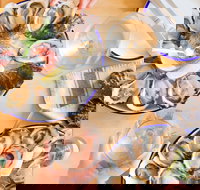 Shucks Bar - Tourism Noosa