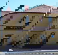 The Wicklow Hotel - Tourism Noosa