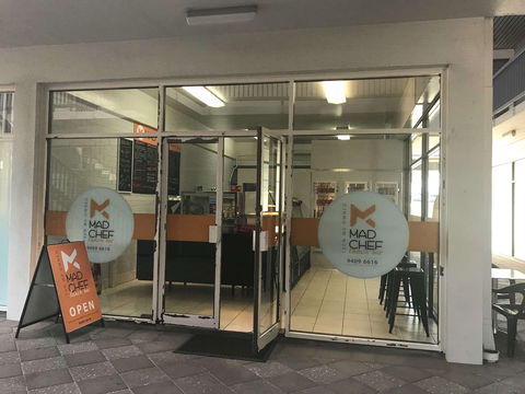 Mad Chef's Lunch Bar - Tourism Noosa 0