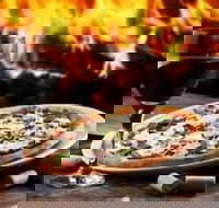 Winmalee Pizza - Tourism Noosa