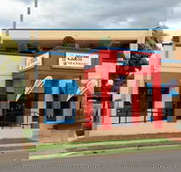 Essen Cafe  Restaurant - Tourism Noosa