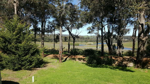 Woodlands Wines - Tourism Noosa 0