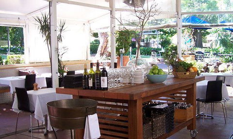 Gip's Restaurant - Tourism Noosa 14
