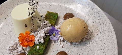 Gip's Restaurant - Tourism Noosa 3