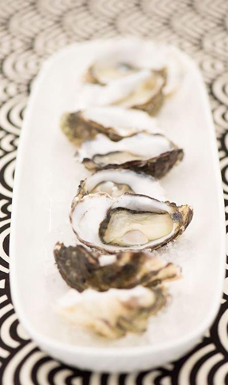 On The Inlet Seafood Restaurant - Tourism Noosa 4