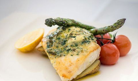 On The Inlet Seafood Restaurant - Tourism Noosa 7