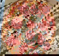 Goofy's Pizza House - Tourism Noosa