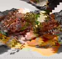 Pool Terrace - Tourism Noosa