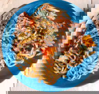 Eagle Bar - Tourism Noosa