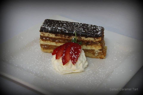 Bull 'n' Barra Restaurant - Tourism Noosa 0