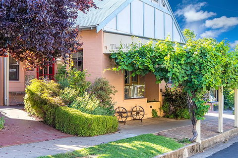 The Old Mill Cafe And Restaurant - Tourism Noosa 0