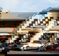 Yarragon Hotel - Tourism Noosa