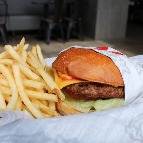 Carl's Jr. - Beenleigh - Tourism Noosa 0
