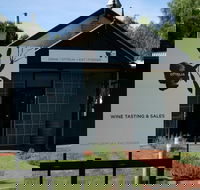 Drink Ottelia  Eat Fodder - Tourism Noosa