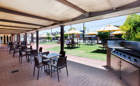 Guylian Belgian Chocolate Cafe - CBD - Tourism Noosa 0