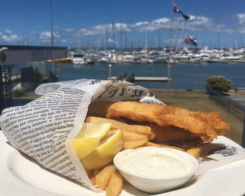 Moreton Bay Trailer Boat Club Bistro - Tourism Noosa 0