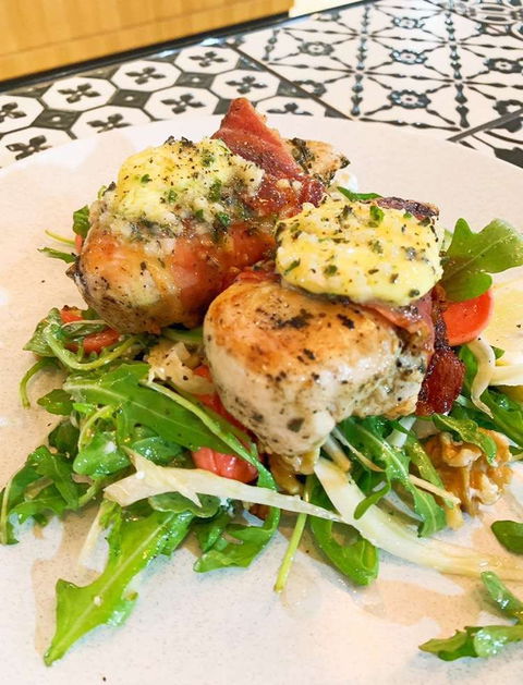 Plum Cafe - Tourism Noosa 0