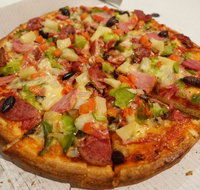 Santa Lucia Pizza - Tourism Noosa