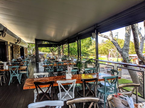 Queens Park Cafe - Tourism Noosa 2