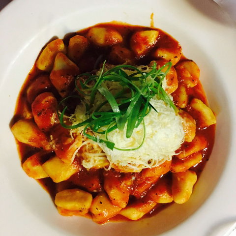 Anna's - Tourism Noosa 0