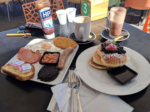 Chippy's Fish Cafe - Jindalee - Tourism Noosa 0