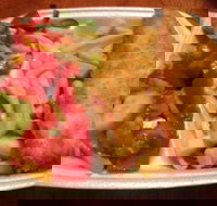 Shark Tank Seafood - Tourism Noosa