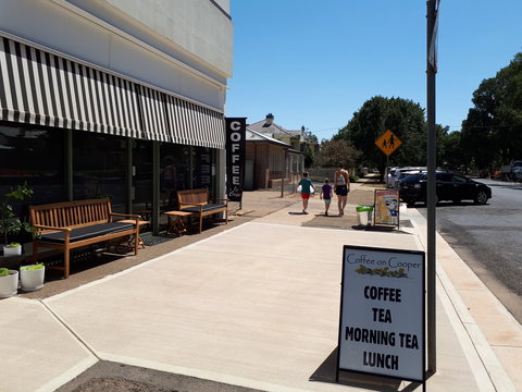 Coffee On Cooper - Tourism Noosa 1