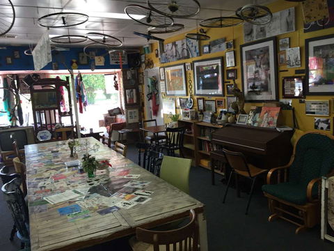 LemonGrass Cafe - Tourism Noosa 0