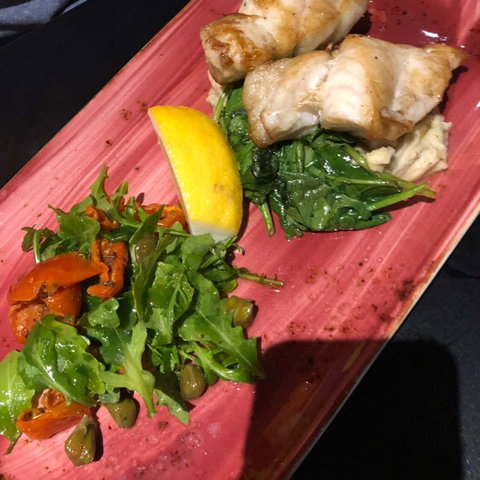 Pier Hotel - Tourism Noosa 0