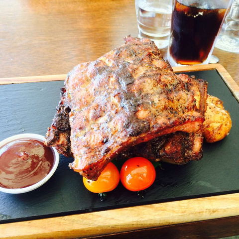 Aura Tapas & Loungebar - Tourism Noosa 0