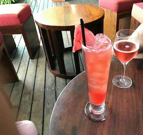 East West Food - Tourism Noosa 0