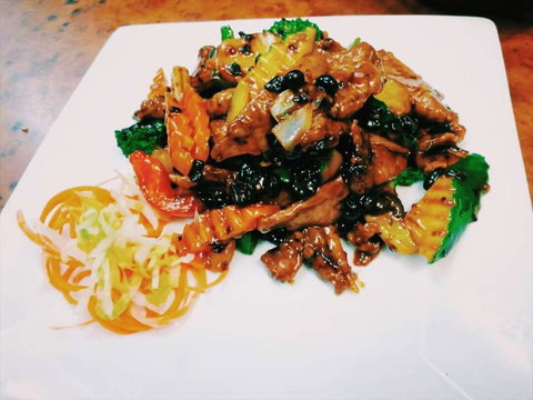 Crystal Dragon - Tourism Noosa 0