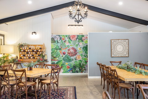 The Apple Farm - Tourism Noosa 0