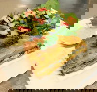 The Walnut Restaurant and Lounge Bar - Tourism Noosa