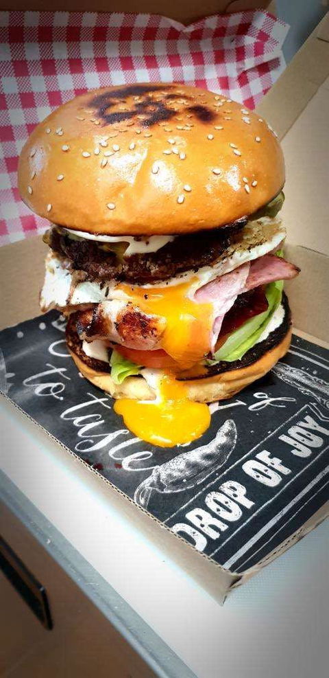 Charcoal Charlie's - Tourism Noosa 0