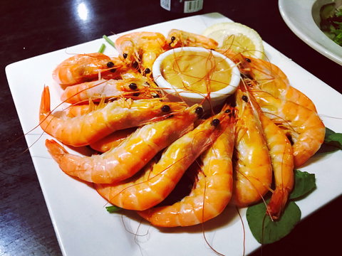 Foxy's - Tourism Noosa 0