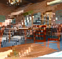 Miss Francesca's - Tourism Noosa