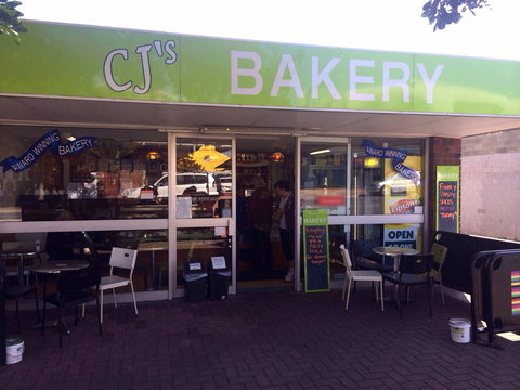 CJ's Bakery - Tourism Noosa 0