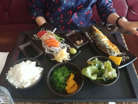 Alice's Makan - Tourism Noosa 0