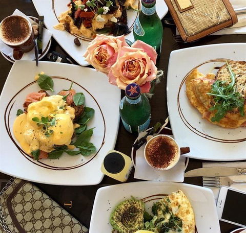 Table 1 Espresso Merewether - Tourism Noosa 14