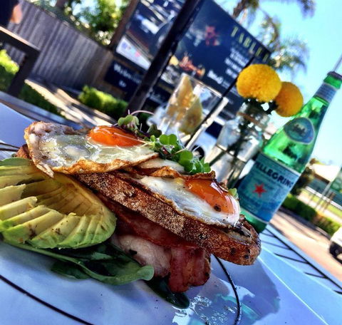 Table 1 Espresso Merewether - Tourism Noosa 7