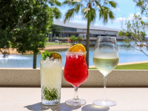 Oyster Bar Darwin - Tourism Noosa 0