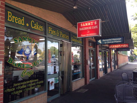 Willow Grove Duck Inn - Tourism Noosa 0