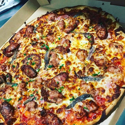 Mix Pizza Bar - Tourism Noosa 0