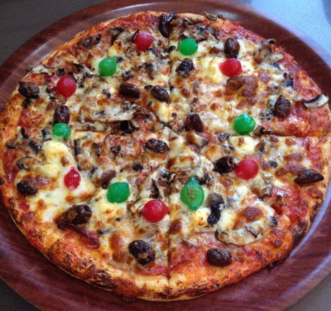 Urban Pizza Bar - Tourism Noosa 0