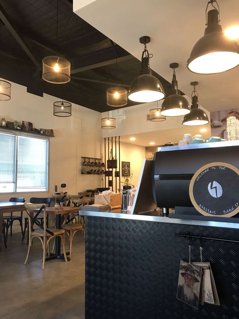 Electric Bean - Tourism Noosa 0