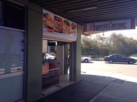 Regents Corner - Tourism Noosa 0